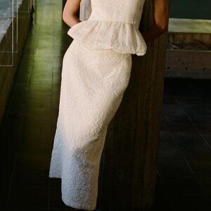 ZARA Textured Midi Pencil Skirt S Soft Gold | High Waist, Back Slit, Zip